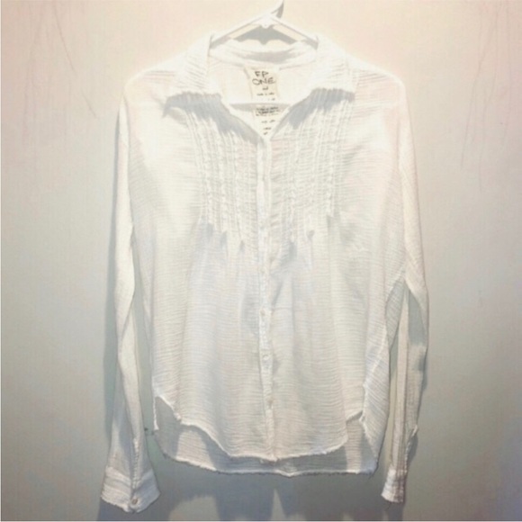 FREE PEOPLE WHITE BUTTON DOWN - Picture 1 of 4